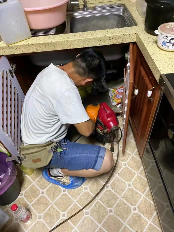 四子王通下水道